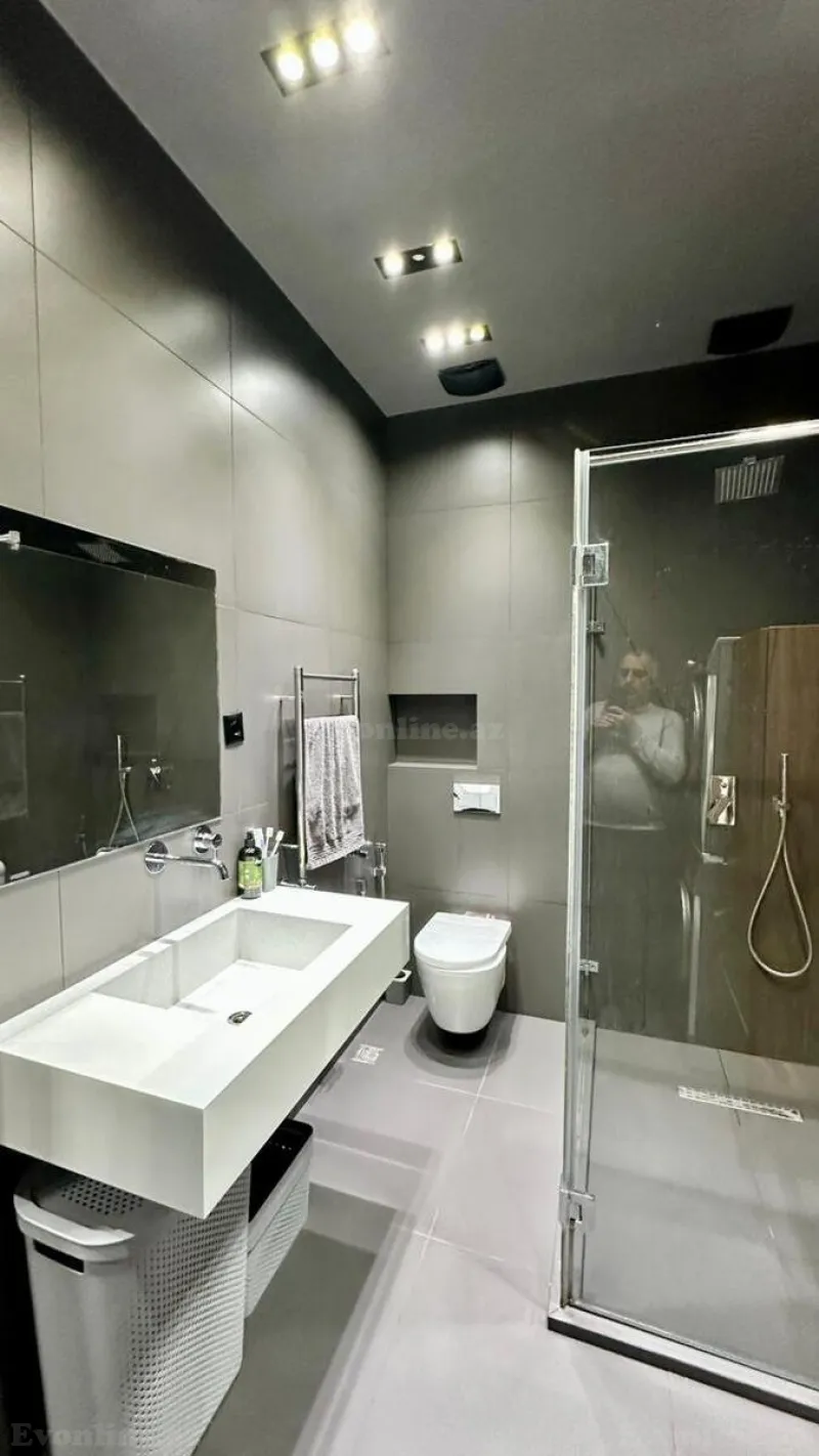 Satılır 4 otaqlı Mənzil Yeni tikili 150 m² Xalqlar Dostluğu m. - şəkil 6