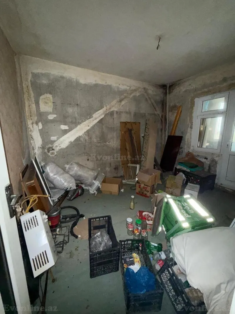 Satılır 5 otaqlı Mənzil Köhnə tikili 120 m² Yeni Yasamal - şəkil 3