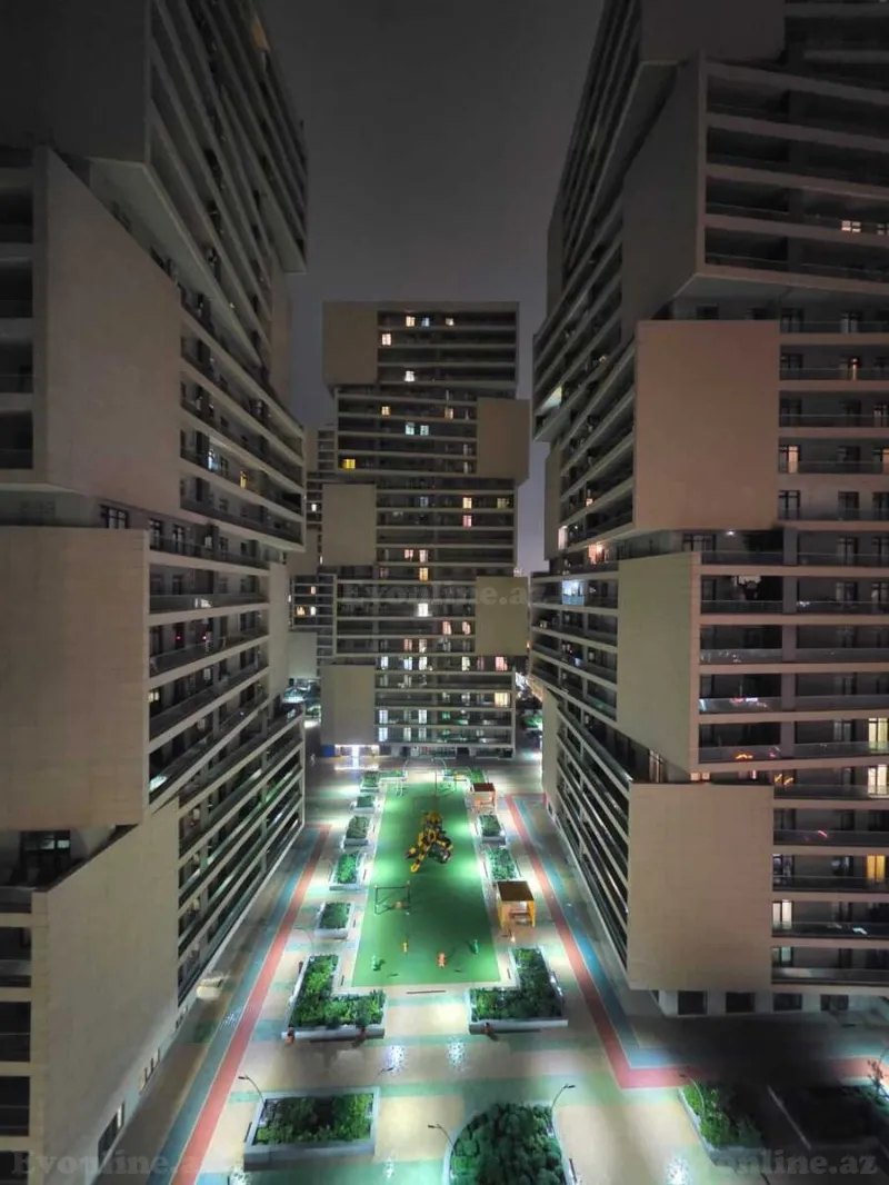 Kirayə verilir 3 otaqlı Mənzil Yeni tikili 148 m² 8 Noyabr m.