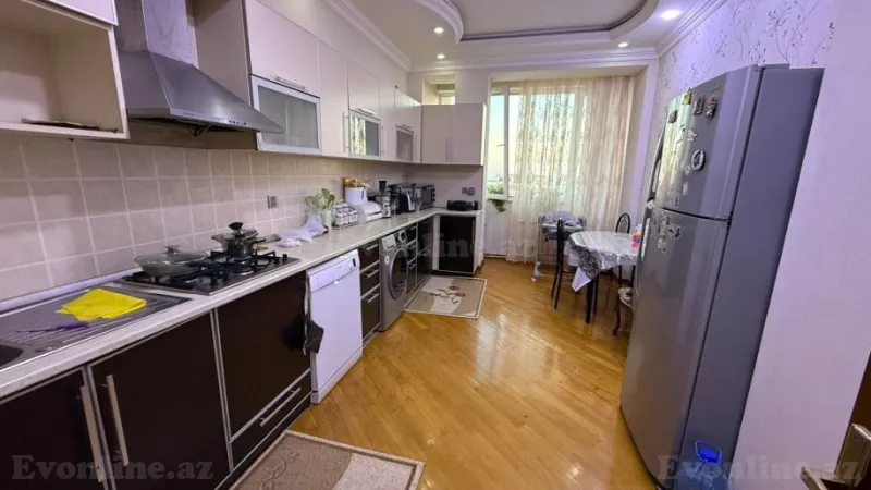 Satılır 4 otaqlı Mənzil Yeni tikili 145 m² Nəsimi r. - şəkil 4