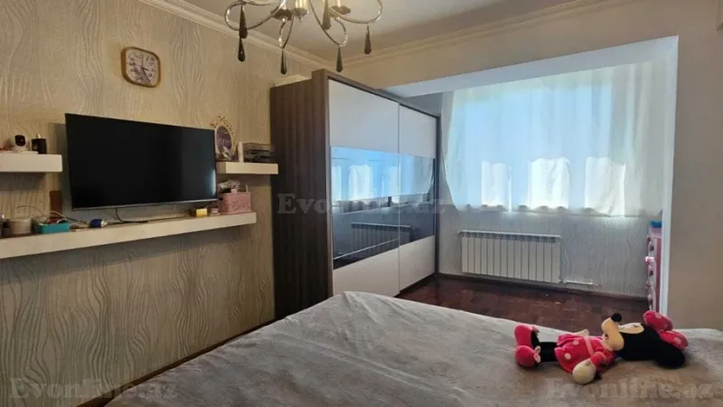 Satılır 3 otaqlı Mənzil Köhnə tikili 96 m² Elmlər Akademiyası m. - şəkil 4