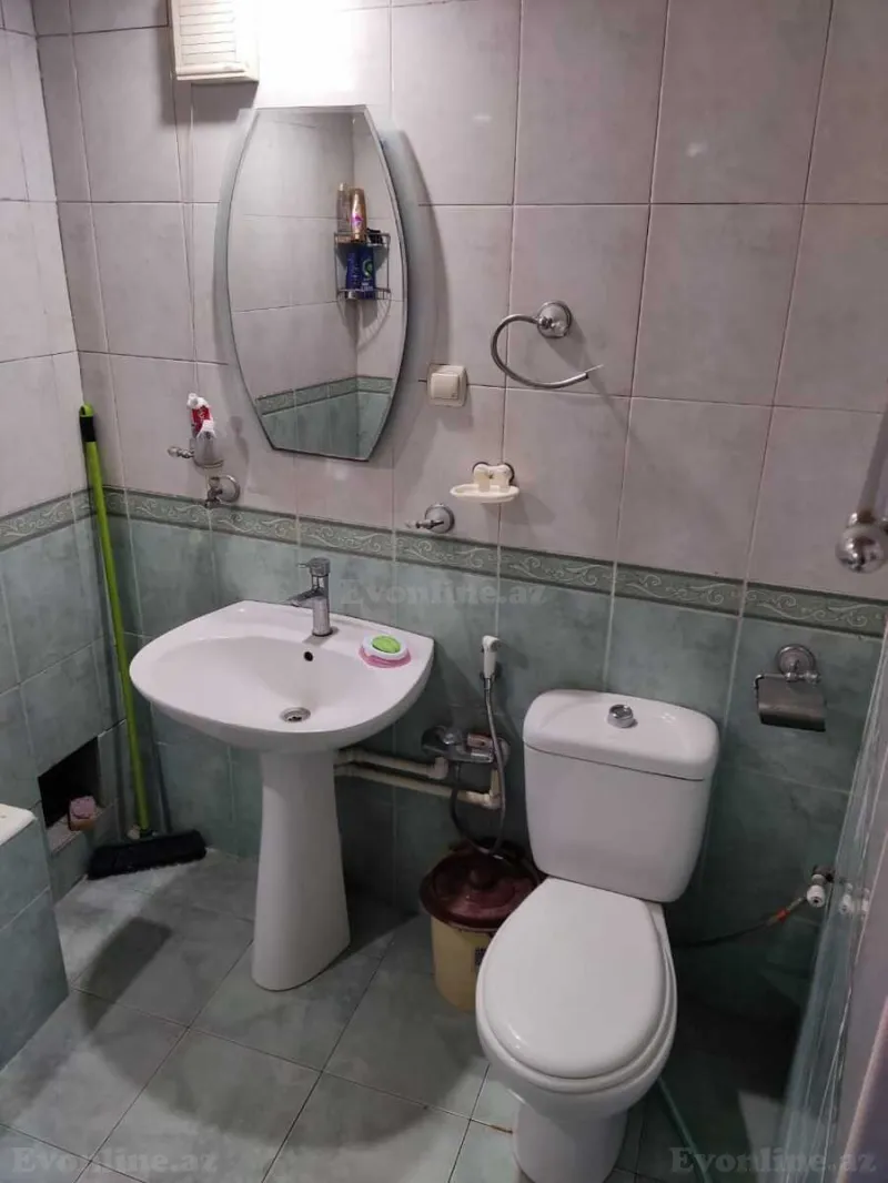 Kirayə verilir 6 otaqlı Mənzil Köhnə tikili 300 m² 3-cü mikrorayon - şəkil 13