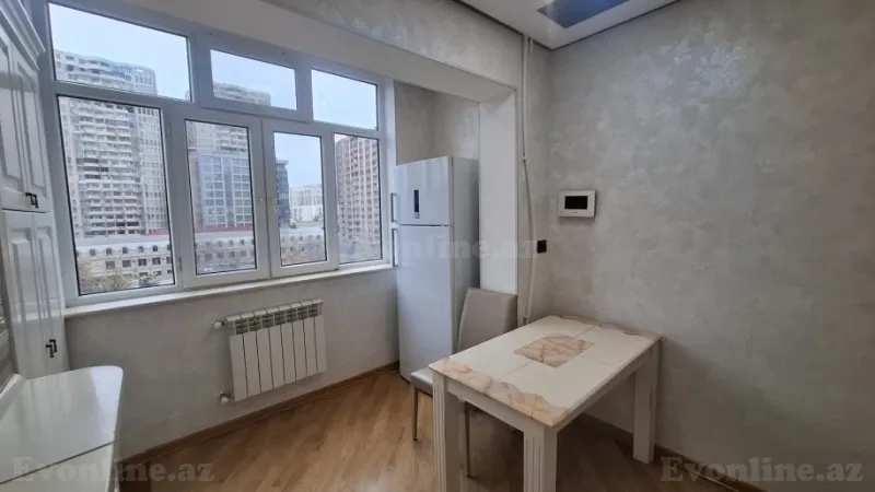 Satılır 3 otaqlı Mənzil Köhnə tikili 75 m² Xətai m. - şəkil 13