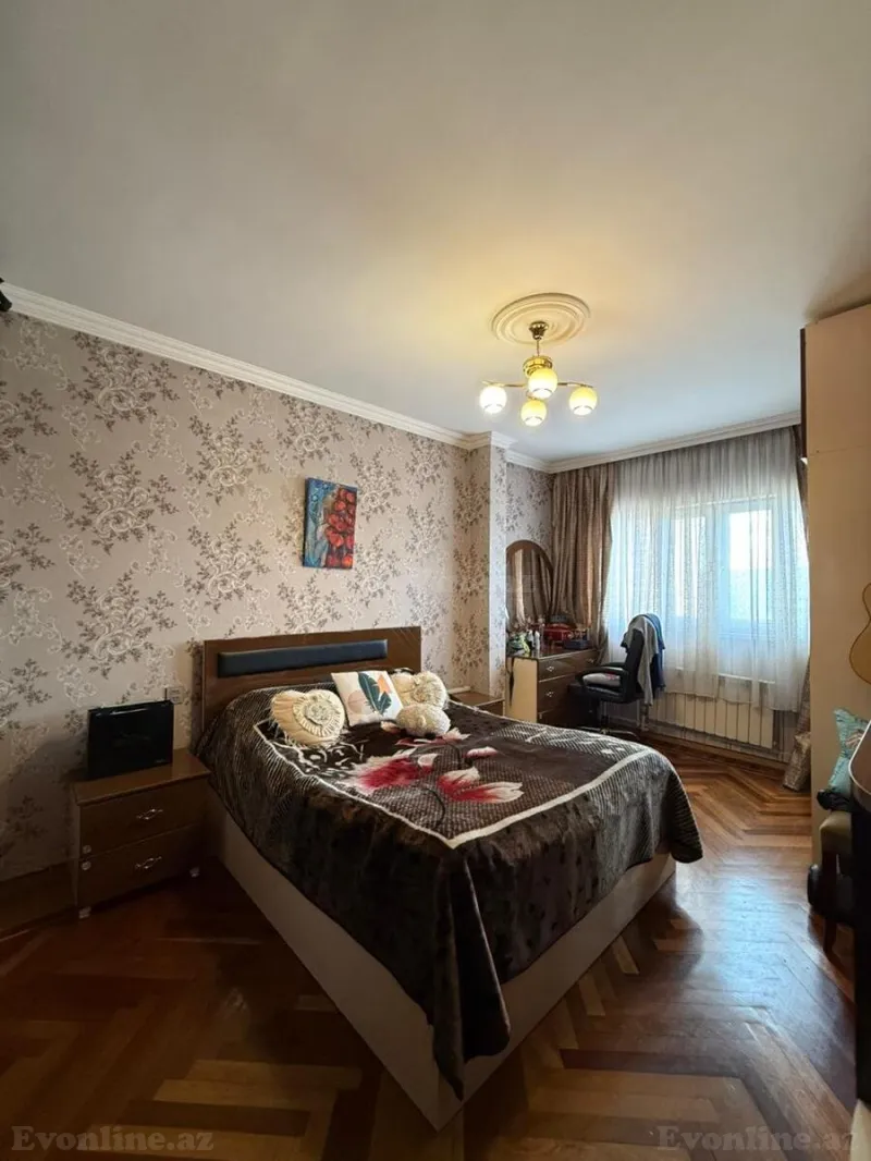 Satılır 3 otaqlı Mənzil Köhnə tikili 90 m² Yeni Yasamal - şəkil 5