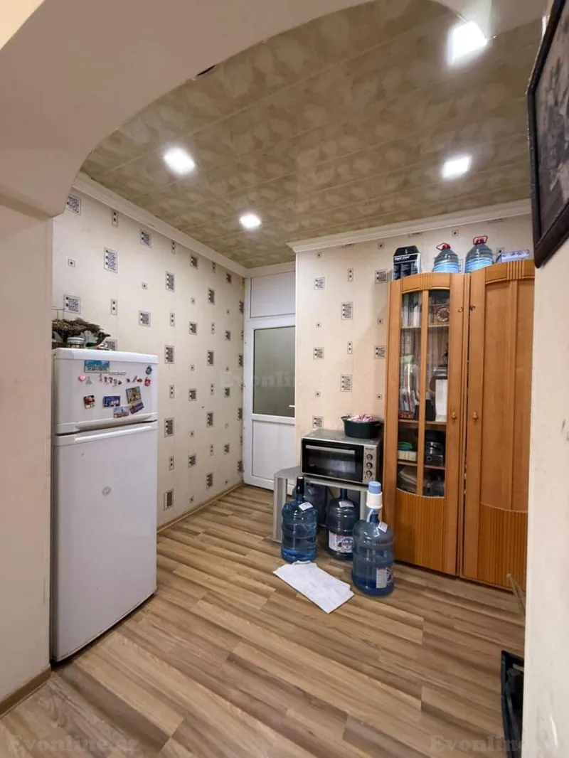 Satılır 3 otaqlı Mənzil Köhnə tikili 90 m² Yeni Yasamal - şəkil 15