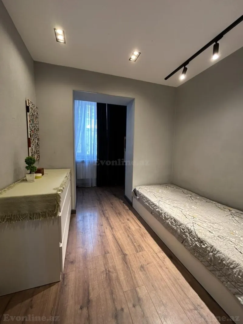 Kirayə verilir 4 otaqlı Mənzil Köhnə tikili 88 m² İçərişəhər m. - şəkil 4