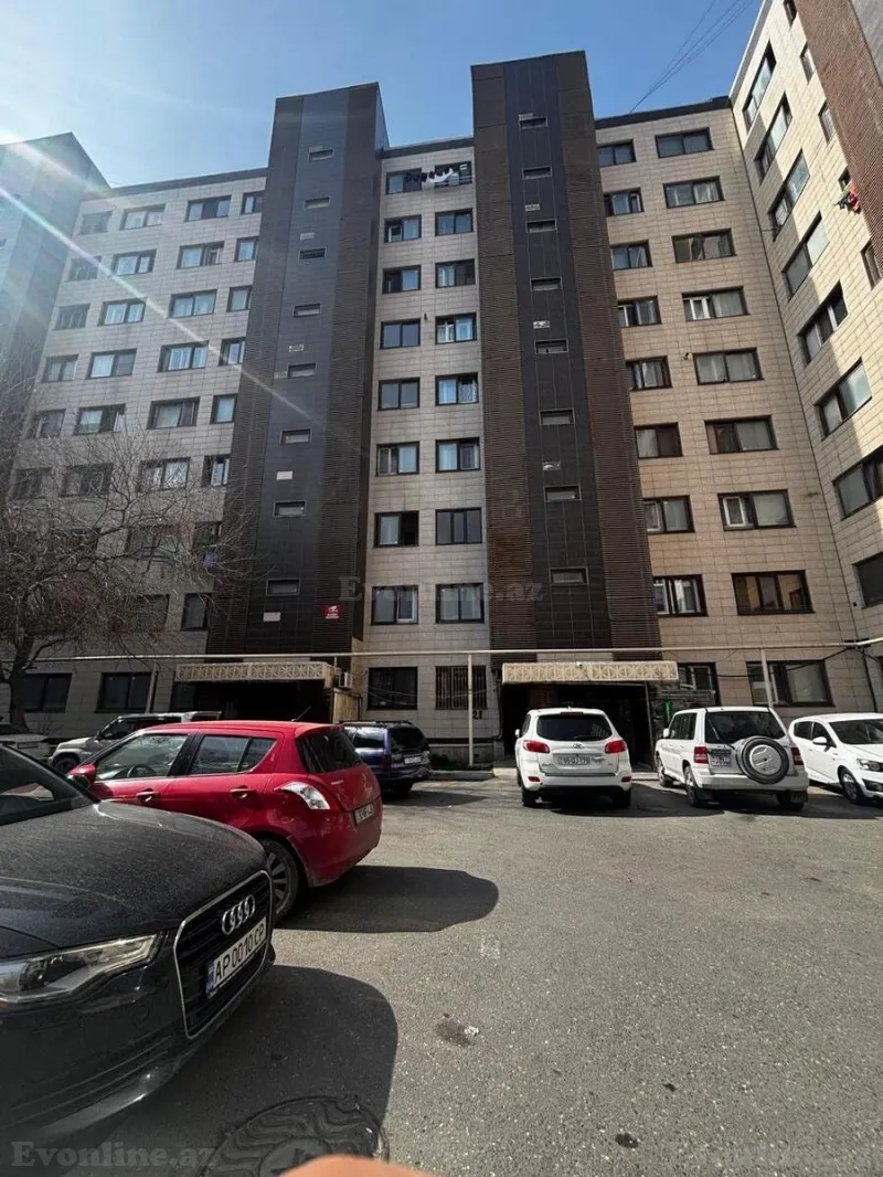 Satılır 3 otaqlı Mənzil Köhnə tikili 83 m² Nərimanov r. - şəkil 2