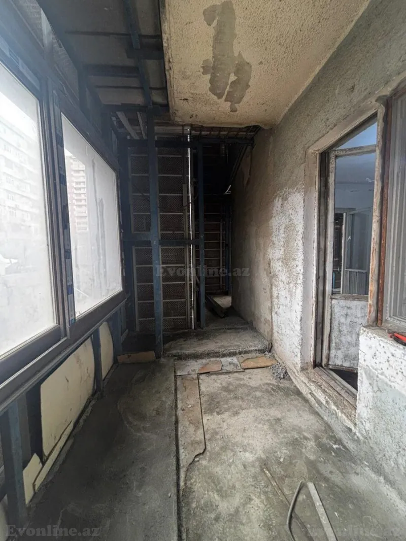 Satılır 3 otaqlı Mənzil Köhnə tikili 83 m² Nərimanov r. - şəkil 7