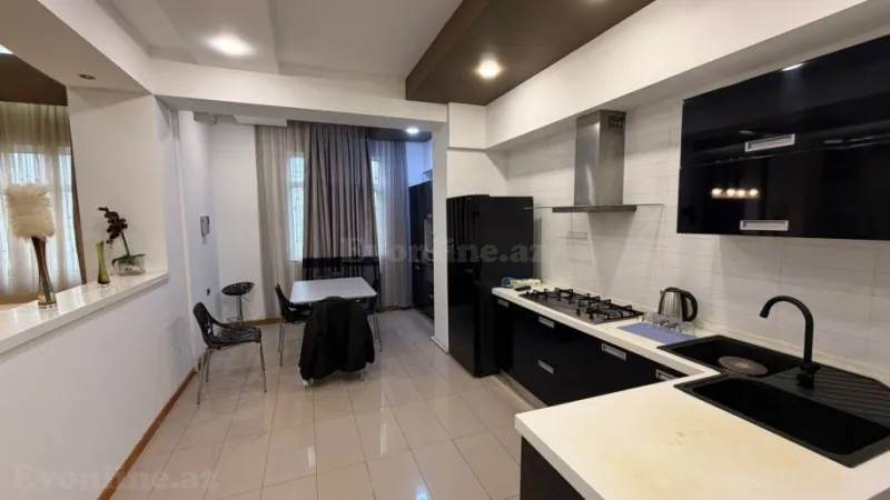 Satılır 3 otaqlı Mənzil Yeni tikili 125 m² Yasamal r. - şəkil 4