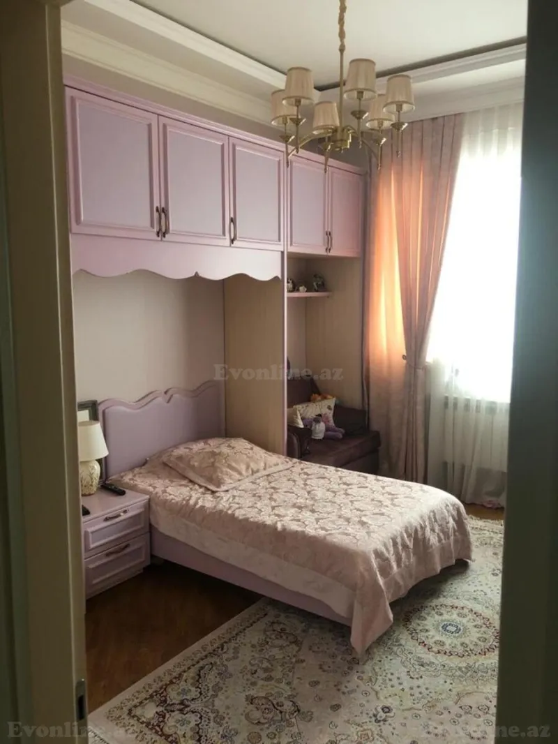 Satılır 4 otaqlı Mənzil Yeni tikili 160 m² 28 May m. - şəkil 3