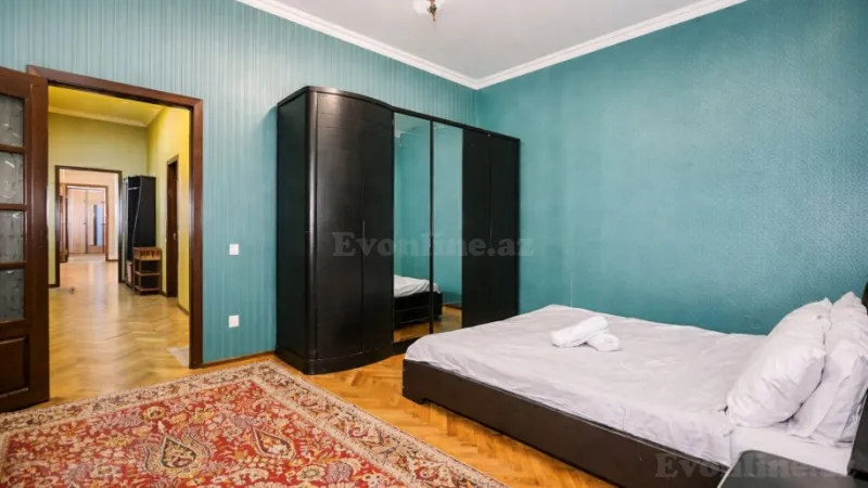 Kirayə verilir 3 otaqlı Mənzil Köhnə tikili 105 m² Sahil m. - şəkil 10