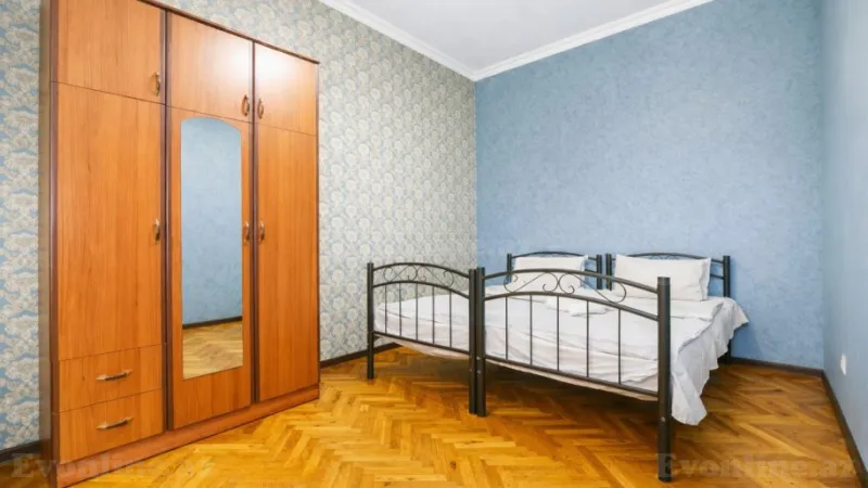 Kirayə verilir 3 otaqlı Mənzil Köhnə tikili 105 m² Sahil m. - şəkil 13