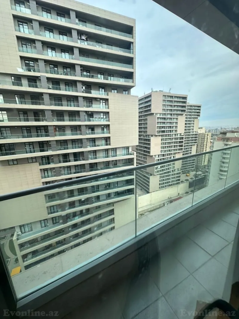 Satılır 2 otaqlı Mənzil Yeni tikili 100 m² 8 Noyabr m.