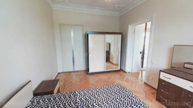 Kirayə verilir 4 otaqlı Mənzil Köhnə tikili 100 m² İçərişəhər m. - şəkil 5