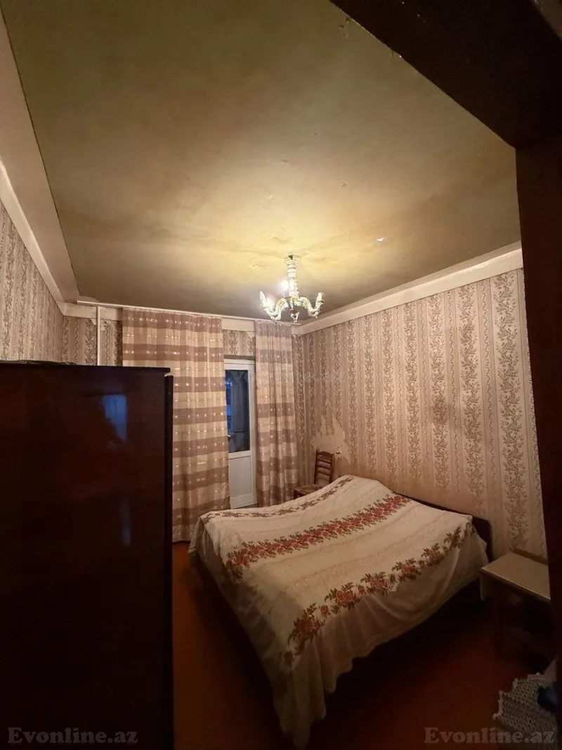 Satılır 4 otaqlı Mənzil Köhnə tikili 110 m² Azadlıq prospekti m. - şəkil 5