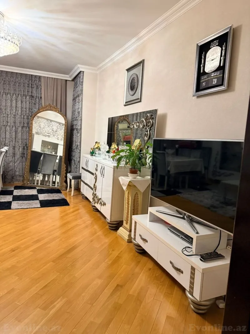 Satılır 3 otaqlı Mənzil Yeni tikili 120 m² Neftçilər m. - şəkil 2