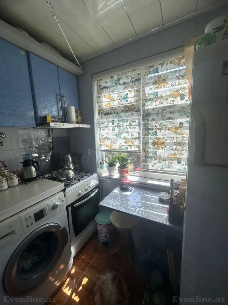 Kirayə verilir 2 otaqlı Mənzil Köhnə tikili 65 m² Neftçilər m. - şəkil 9