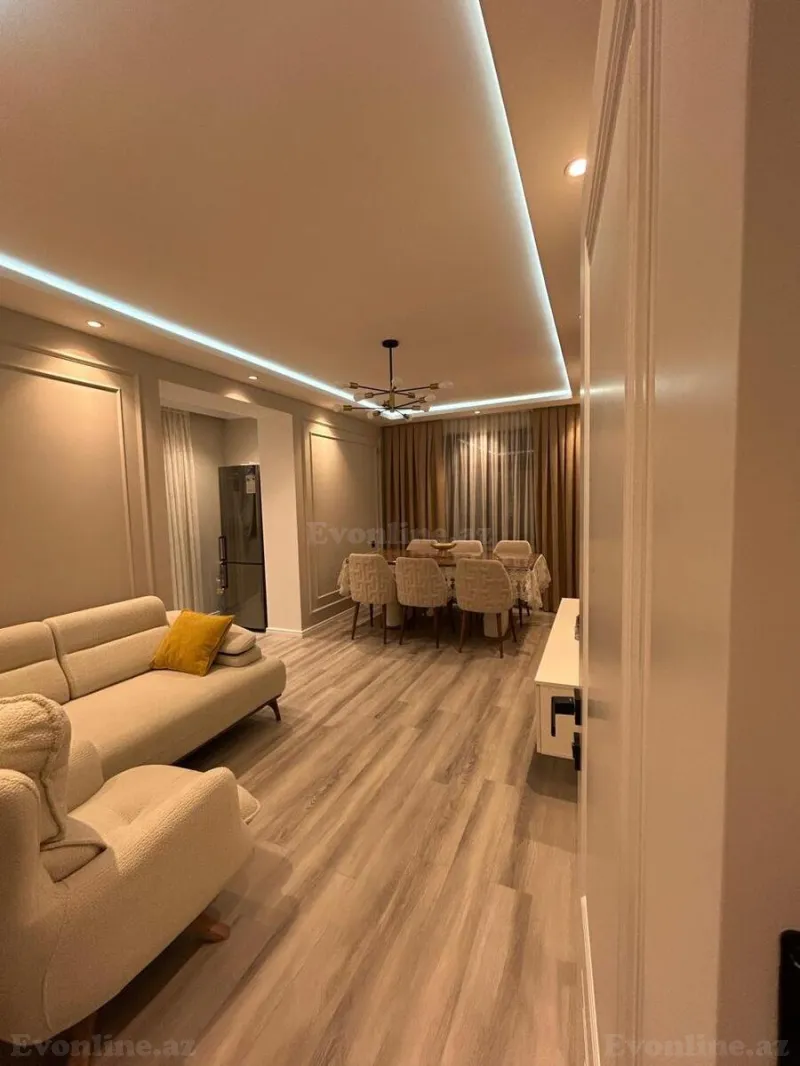 Satılır 3 otaqlı Mənzil Köhnə tikili 90 m² Elmlər Akademiyası m.