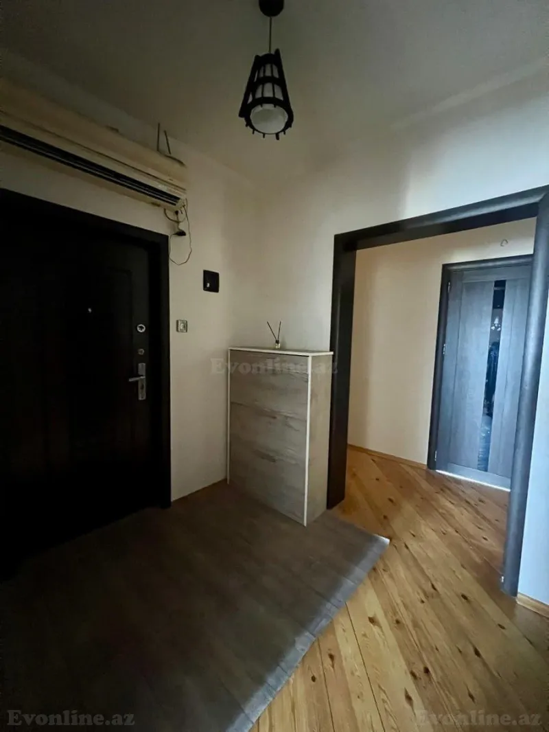 Satılır 3 otaqlı Mənzil Köhnə tikili 92 m² Abşeron r.
