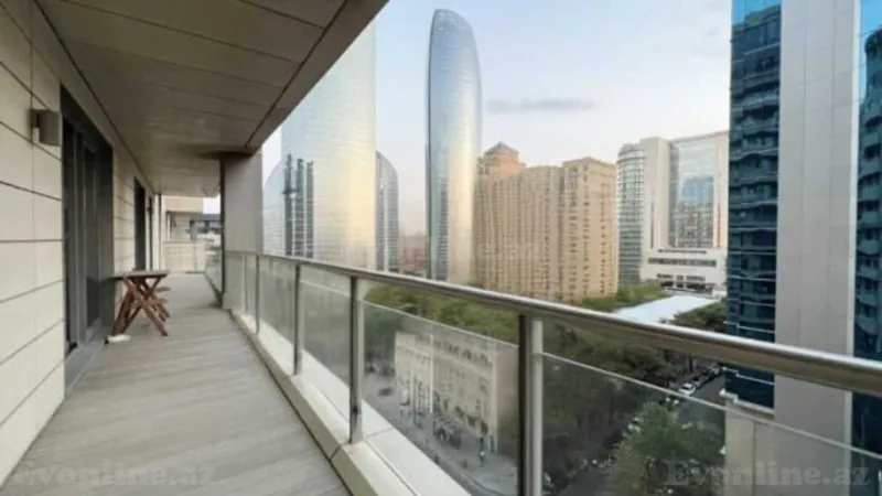 Kirayə verilir 4 otaqlı Mənzil Yeni tikili 220 m² Sahil m. - şəkil 9