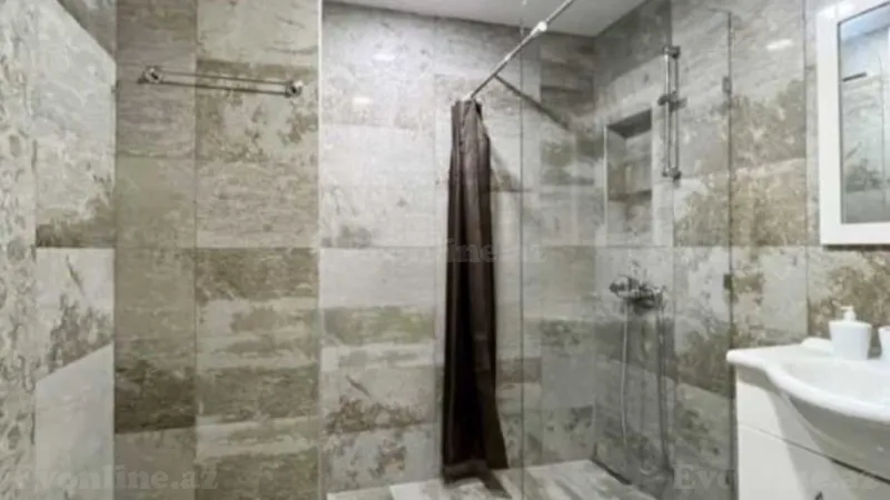 Kirayə verilir 4 otaqlı Mənzil Yeni tikili 220 m² Sahil m. - şəkil 15