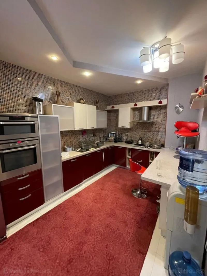 Kirayə verilir 3 otaqlı Mənzil Yeni tikili 150 m² Xətai m. - şəkil 4