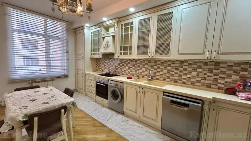 Kirayə verilir 4 otaqlı Mənzil Yeni tikili 150 m² Elmlər Akademiyası m. - şəkil 2