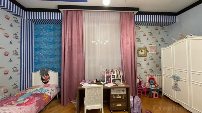 Satılır 3 otaqlı Mənzil Yeni tikili 200 m² 28 May m. - şəkil 16