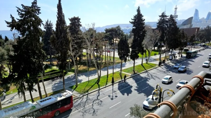 Satılır 4 otaqlı Mənzil Köhnə tikili 175 m² Sahil m. - şəkil 4