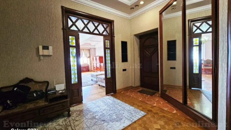 Satılır 4 otaqlı Mənzil Köhnə tikili 175 m² Sahil m. - şəkil 6