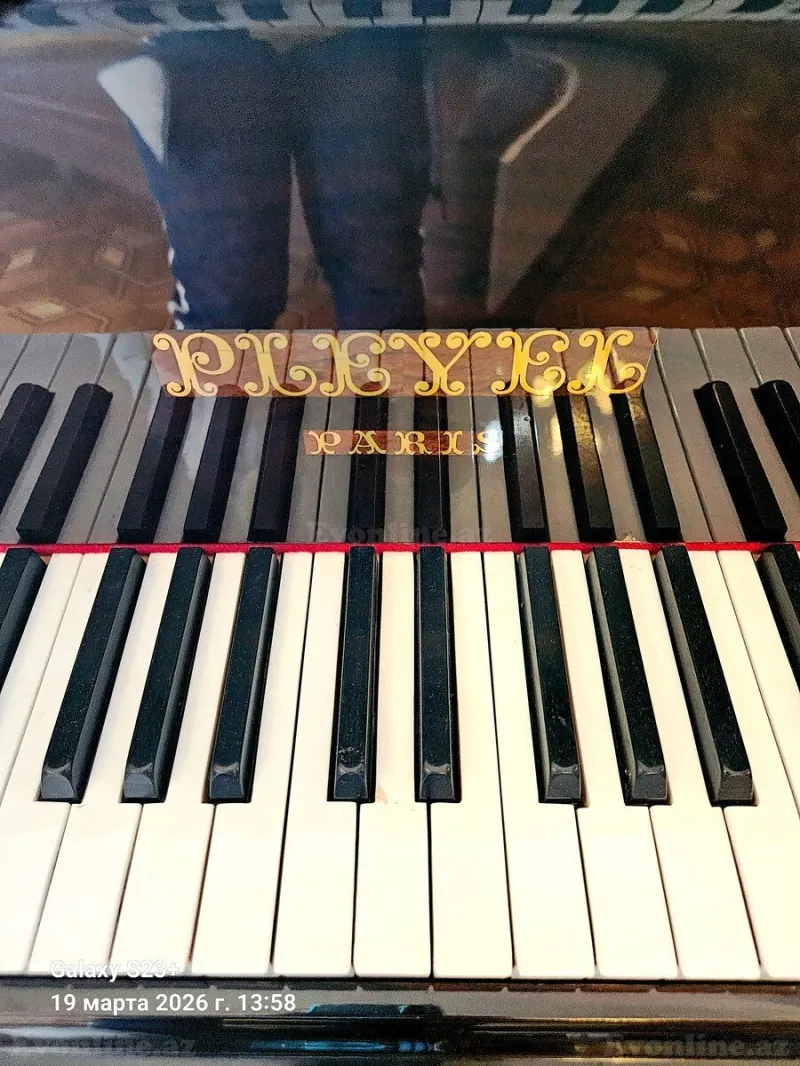 Satılır 4 otaqlı Mənzil Köhnə tikili 175 m² Sahil m. - şəkil 13