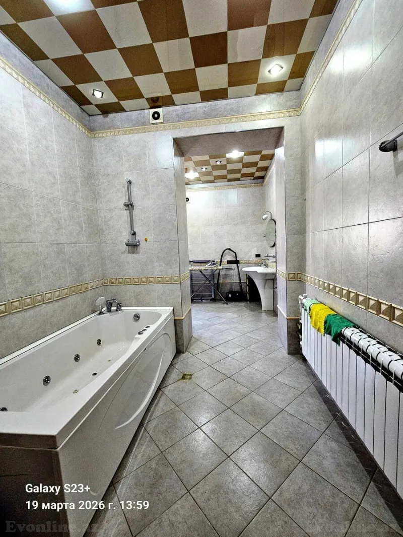 Satılır 4 otaqlı Mənzil Köhnə tikili 175 m² Sahil m. - şəkil 16