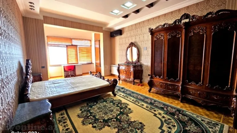 Satılır 4 otaqlı Mənzil Köhnə tikili 175 m² Sahil m. - şəkil 18