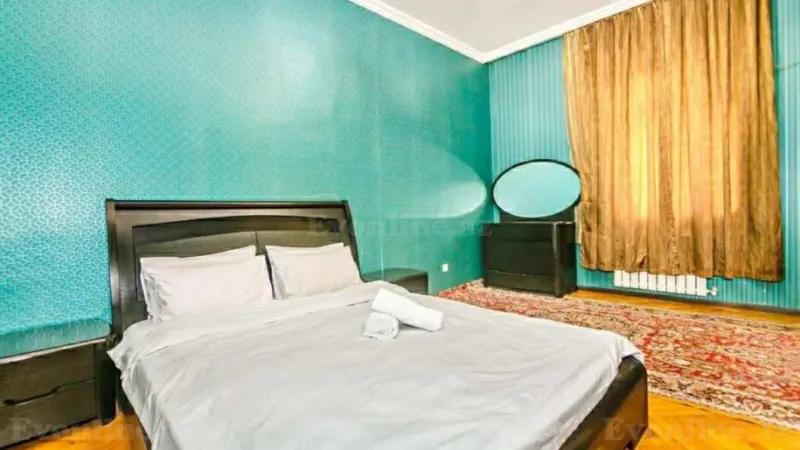 Kirayə verilir 3 otaqlı Mənzil Köhnə tikili 105 m² Sahil m. - şəkil 7