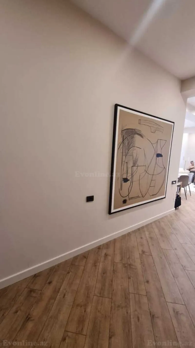 Kirayə verilir 4 otaqlı Mənzil Yeni tikili 130 m² Nərimanov r. - şəkil 10