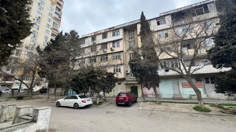 Satılır 4 otaqlı Mənzil Yeni tikili 100 m² Həzi Aslanov m.
