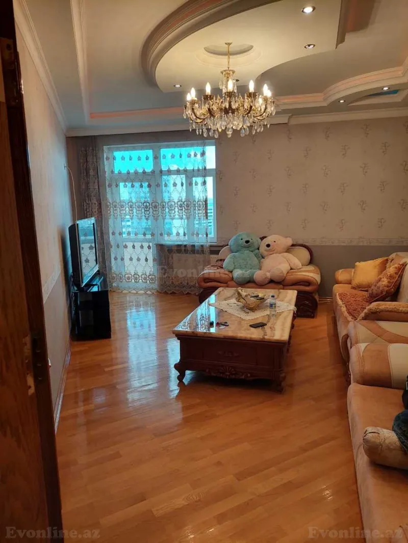 Satılır 4 otaqlı Mənzil Yeni tikili 200 m² 8-ci mikrorayon - şəkil 2