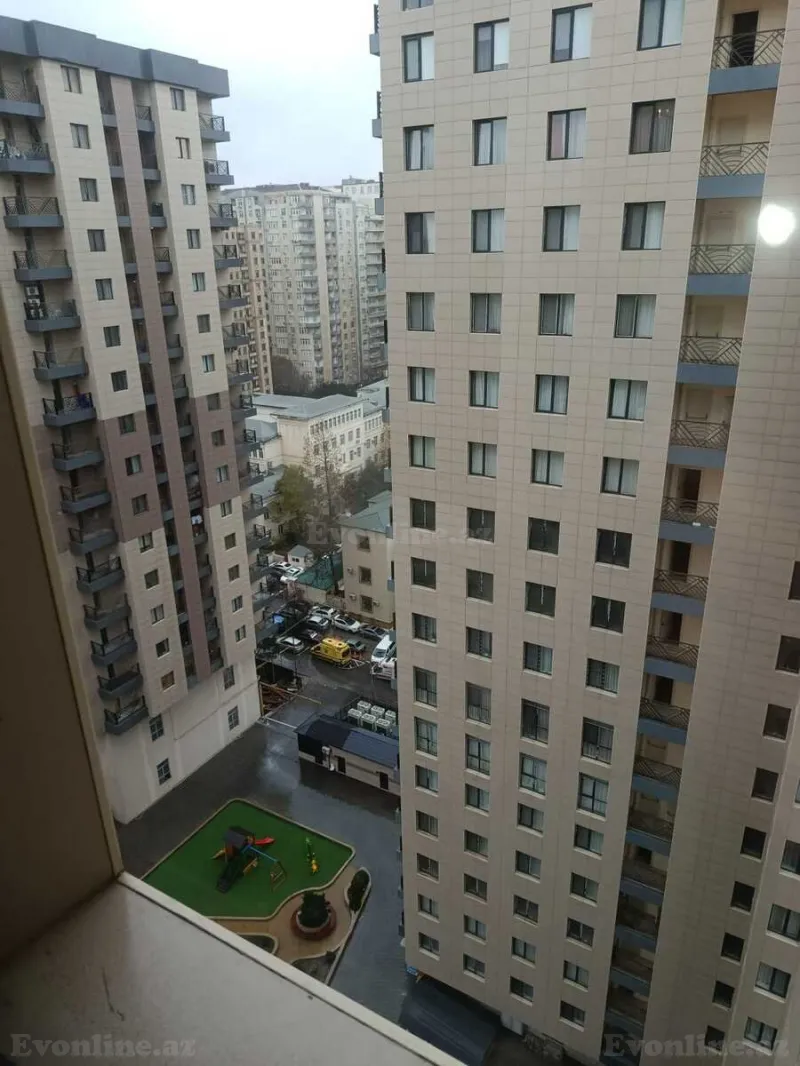 Satılır 4 otaqlı Mənzil Yeni tikili 193 m² 28 May m. - şəkil 2