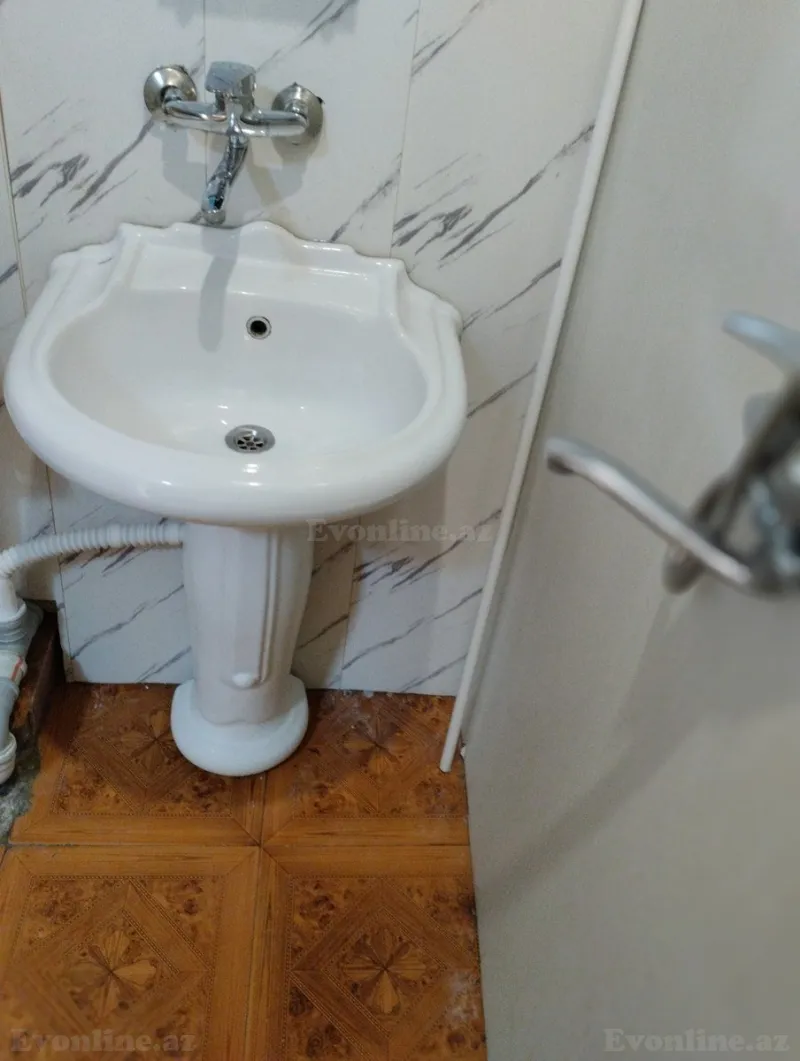 Kirayə verilir 1 otaqlı Mənzil Köhnə tikili 40 m² Həzi Aslanov m. - şəkil 4