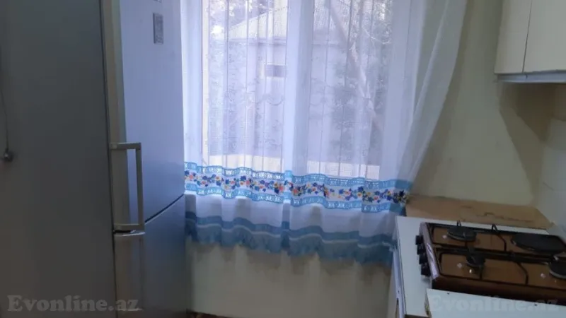 Satılır 2 otaqlı Mənzil Köhnə tikili 45 m² Ulduz m. - şəkil 13