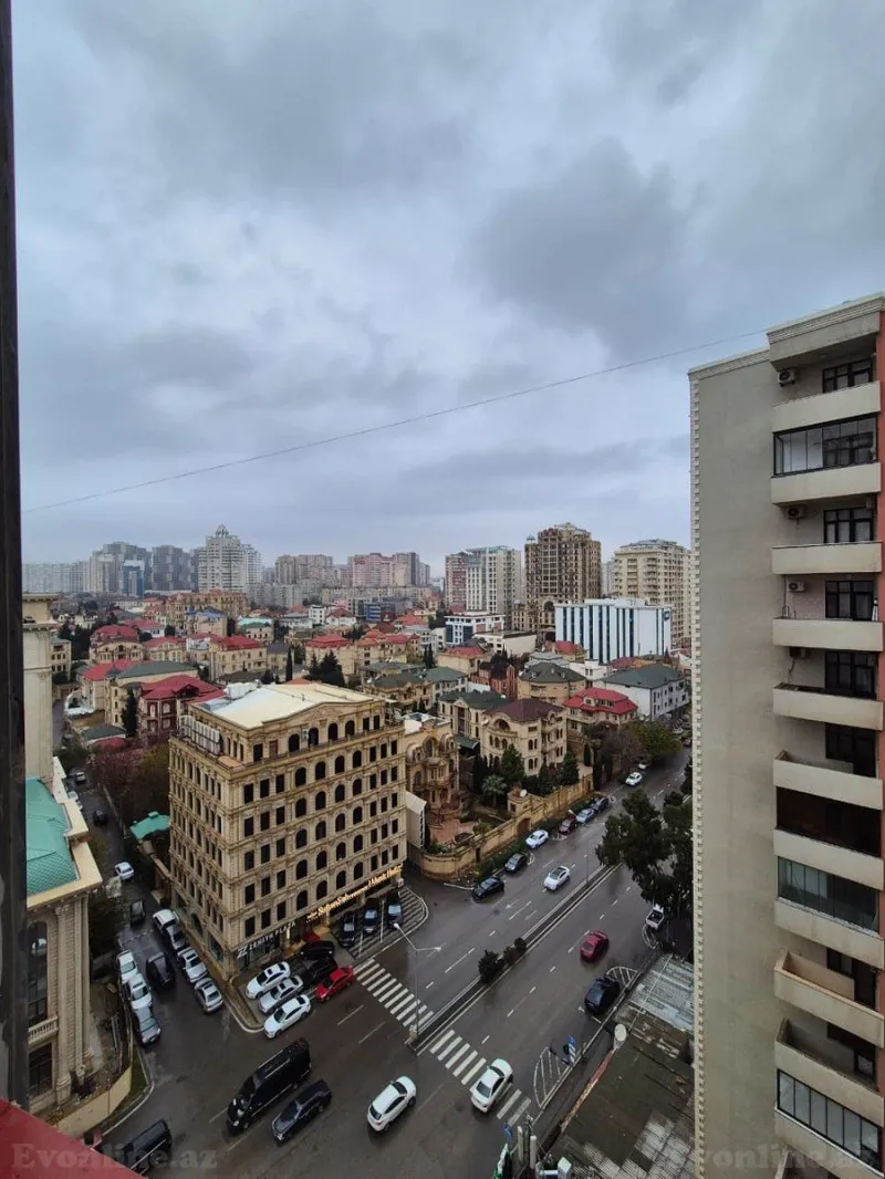 Satılır 4 otaqlı Mənzil Yeni tikili 190 m² Nəsimi r. - şəkil 15