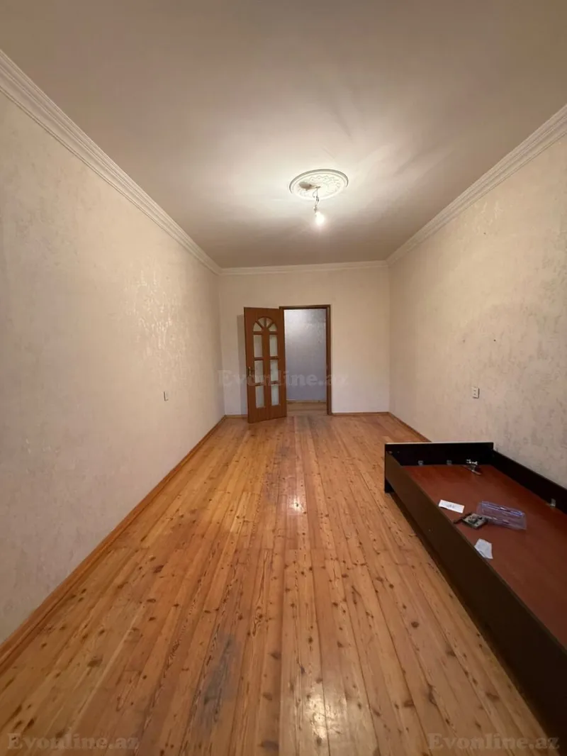 Satılır 2 otaqlı Mənzil Köhnə tikili 45 m² Yeni Yasamal