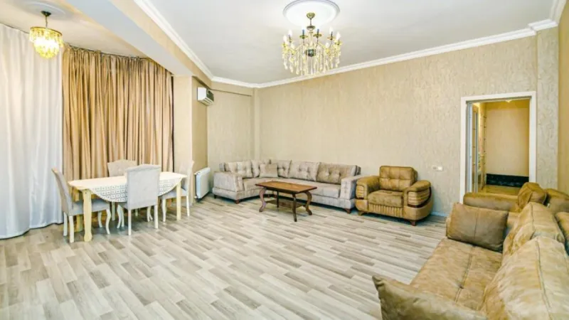Kirayə verilir 4 otaqlı Mənzil Yeni tikili 144 m² 28 May m. - şəkil 5