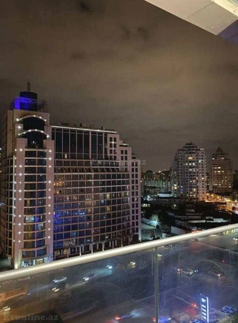 Satılır 2 otaqlı Mənzil Yeni tikili 100 m² 8 Noyabr m. - şəkil 5