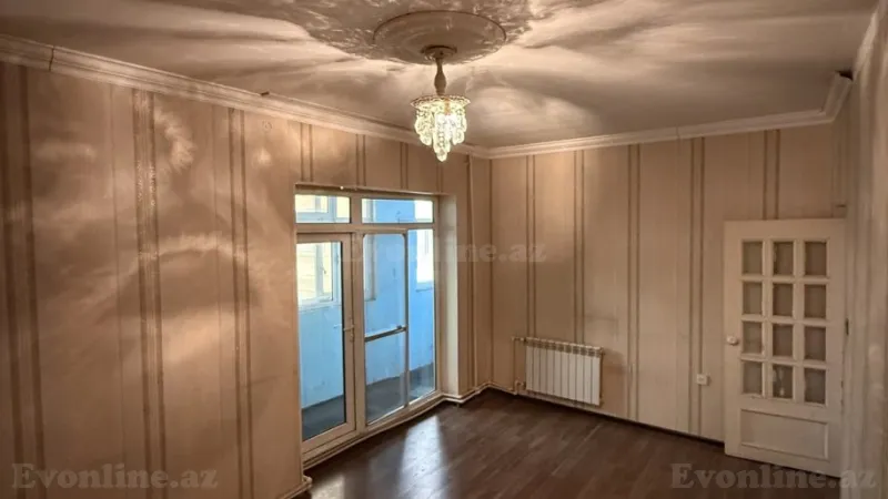 Kirayə verilir 3 otaqlı Mənzil Köhnə tikili 85 m² 8-ci mikrorayon