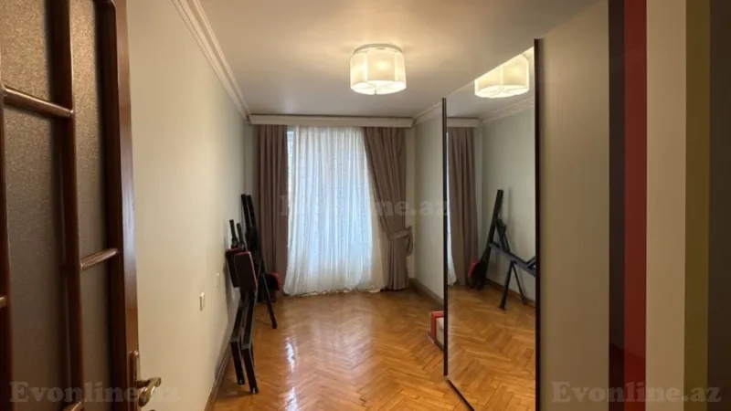 Satılır 3 otaqlı Mənzil Köhnə tikili 90 m² Nizami m. - şəkil 6