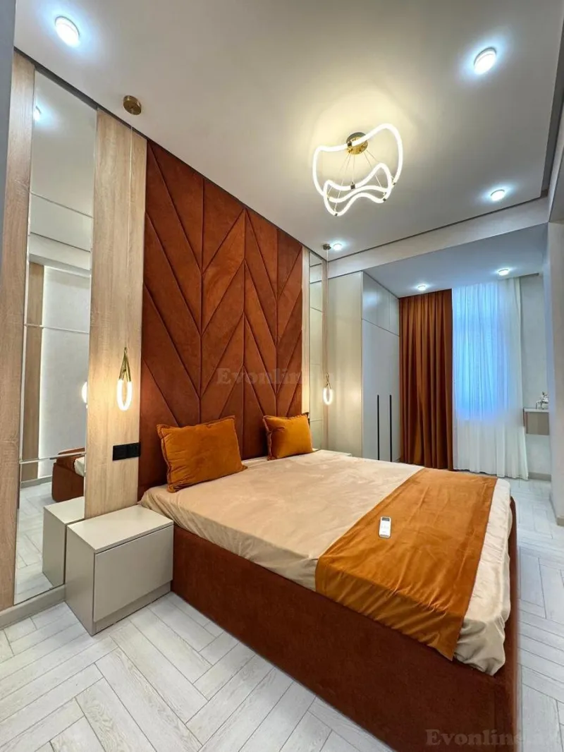 Satılır 2 otaqlı Mənzil Yeni tikili 76 m² Qara Qarayev m. - şəkil 4