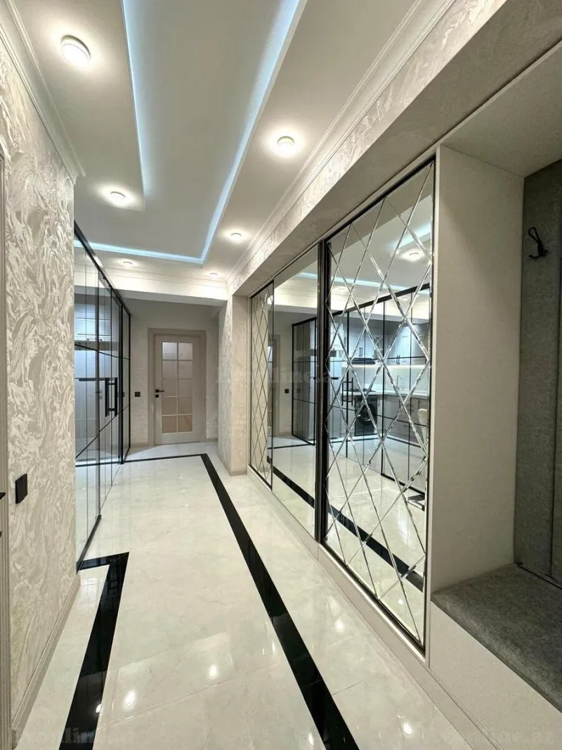 Satılır 3 otaqlı Mənzil Yeni tikili 74 m² Qara Qarayev m.