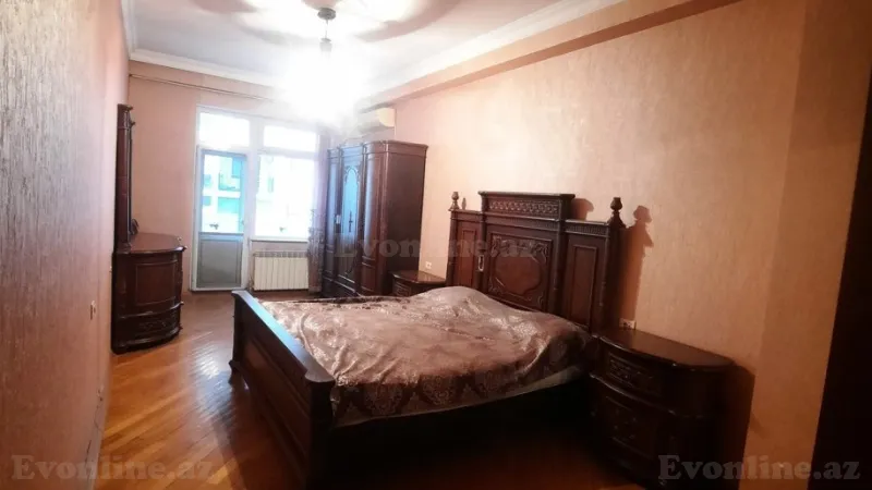 Kirayə verilir 3 otaqlı Mənzil Yeni tikili 160 m² Nərimanov r. - şəkil 11