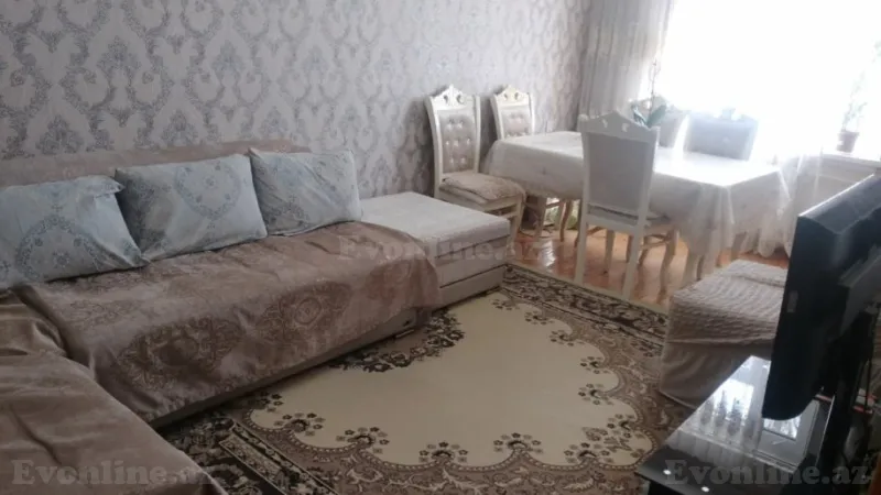 Satılır 4 otaqlı Mənzil Köhnə tikili 80 m² Suraxanı r.